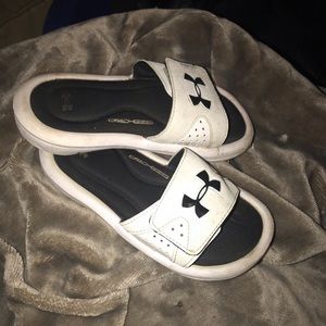 Boys under amour slides